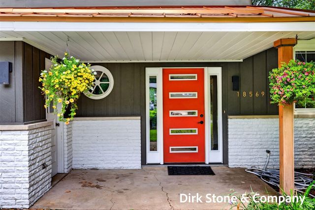18569 Pawnee Drive, Spring Lake, MI 49456