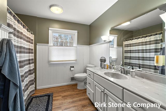 18569 Pawnee Drive, Spring Lake, MI 49456