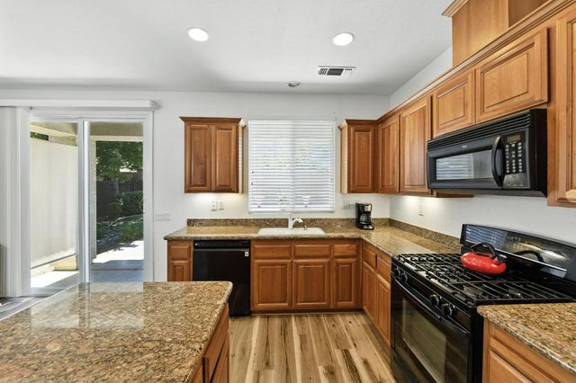 2010 Ranch Bluff Way, El Dorado Hills, CA 95762