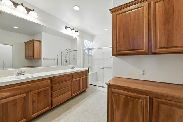 2010 Ranch Bluff Way, El Dorado Hills, CA 95762