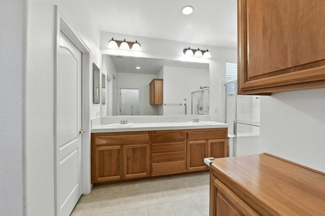2010 Ranch Bluff Way, El Dorado Hills, CA 95762