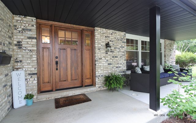 3228 N Volz Drive E, Arlington Heights, IL 60004