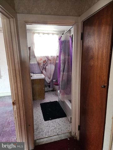 2650 S 61ST ST, Philadelphia, PA 19142