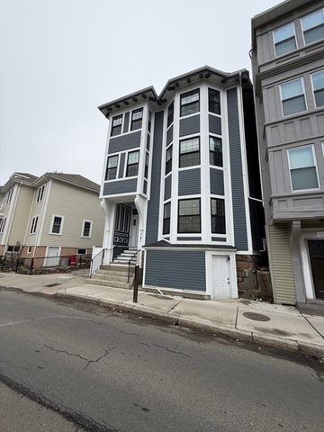 781 Parker St 1, Boston, MA 02120