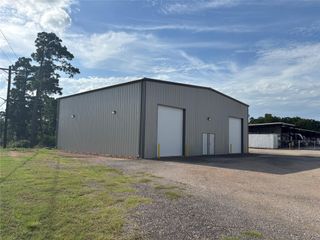 932 Highway 71 E, Bastrop, TX 78602