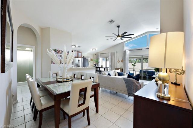 5018 ECLIPSE CT, Naples, FL 34104