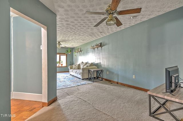 2424 Overlook Road, Kingsport, TN 37664
