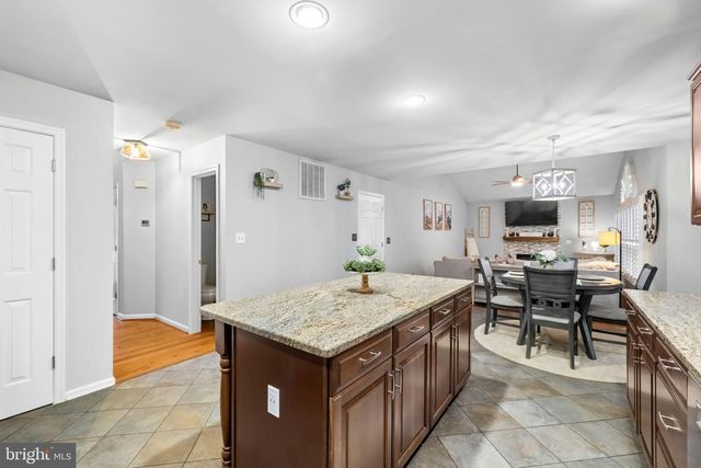 6001 FOX POINT RD, Fredericksburg, VA 22407