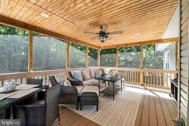 6001 FOX POINT RD, Fredericksburg, VA 22407