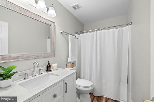 6001 FOX POINT RD, Fredericksburg, VA 22407