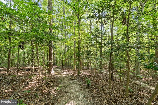 6001 FOX POINT RD, Fredericksburg, VA 22407