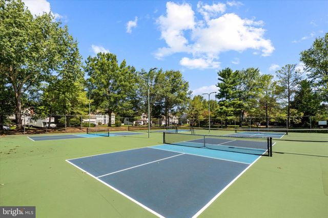 6001 FOX POINT RD, Fredericksburg, VA 22407