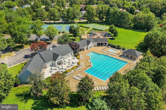 6001 FOX POINT RD, Fredericksburg, VA 22407