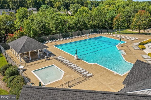 6001 FOX POINT RD, Fredericksburg, VA 22407
