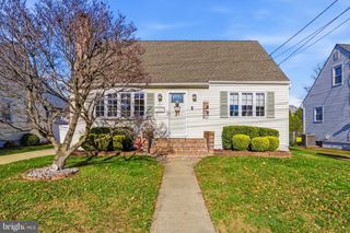57 UNWIN DR, Hamilton, NJ 08610