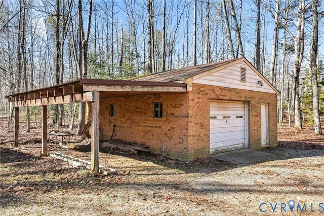 2410 Gobbler Ridge Rd, Powhatan, VA 23139