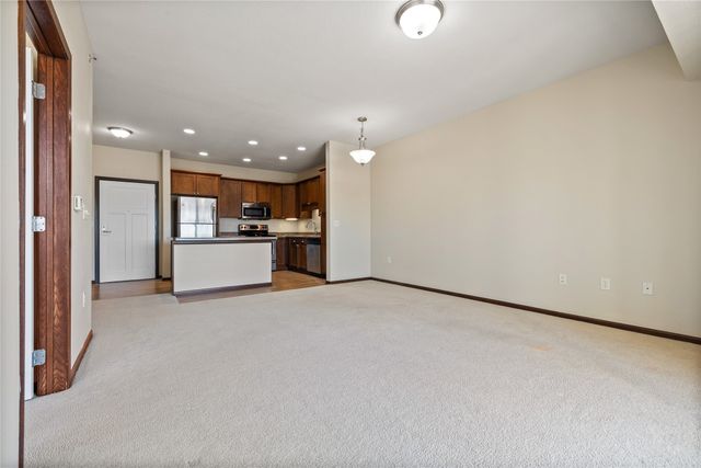 1370 SW Magazine Road 205, Ankeny, IA 50023