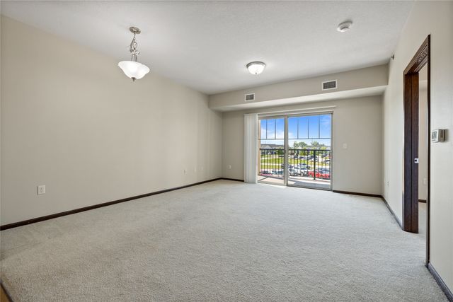 1370 SW Magazine Road 205, Ankeny, IA 50023