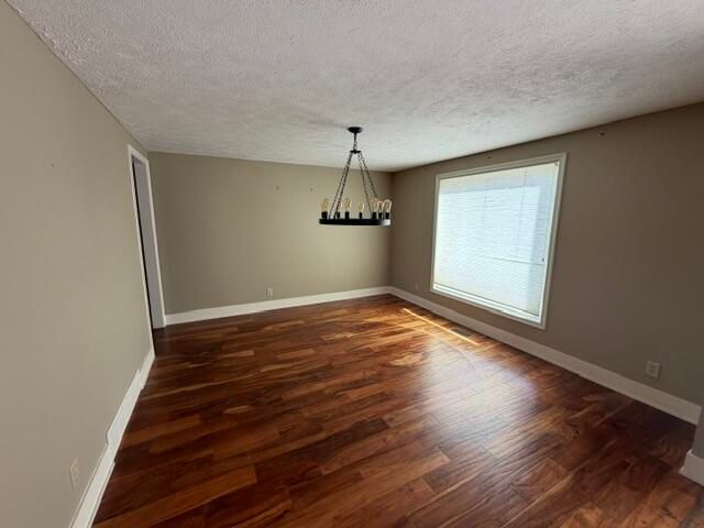 44 GINGER WOODS Road, Valley, NE 68064
