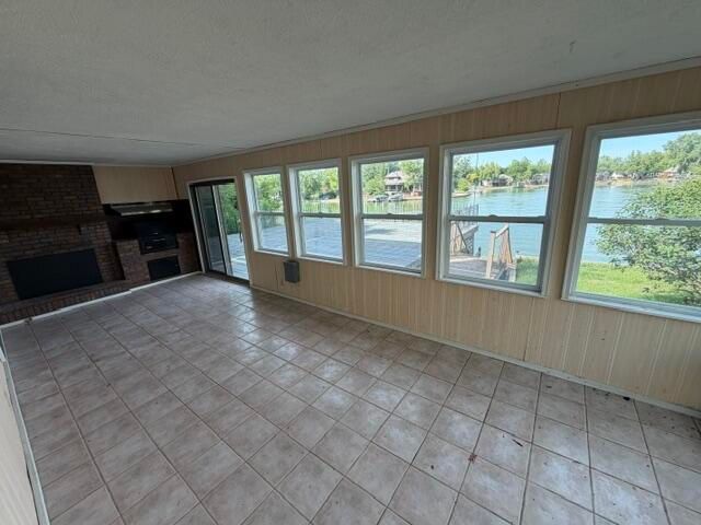 44 GINGER WOODS Road, Valley, NE 68064