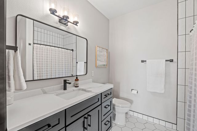 750 Mainstreet 202, Hopkins, MN 55343