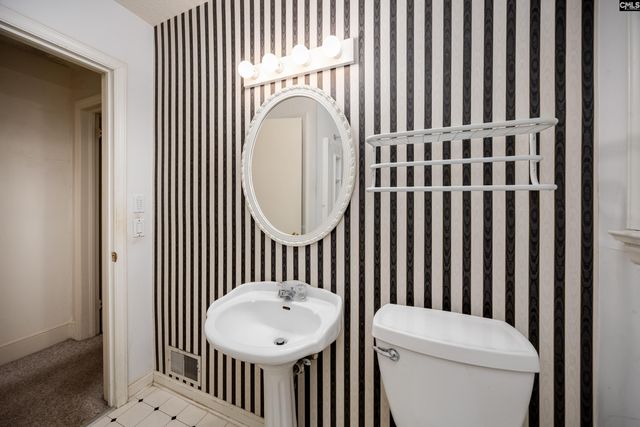 215 Castle Drive, West Columbia, SC 29169