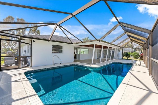 1729 Cascade WAY N, North Fort Myers, FL 33917