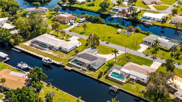 1729 Cascade WAY N, North Fort Myers, FL 33917