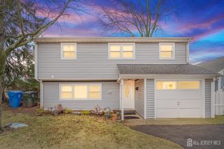 22 N Oak N Avenue, Iselin, NJ 08830