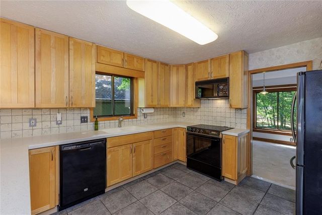 4918 Scotts Creek Trail, Peachtree Corners, GA 30096