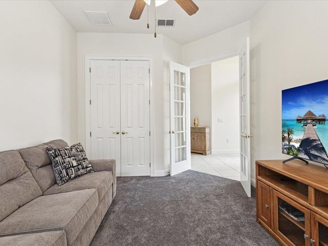 10187 HOLLY BERRY DRIVE, Weeki Wachee, FL 34613