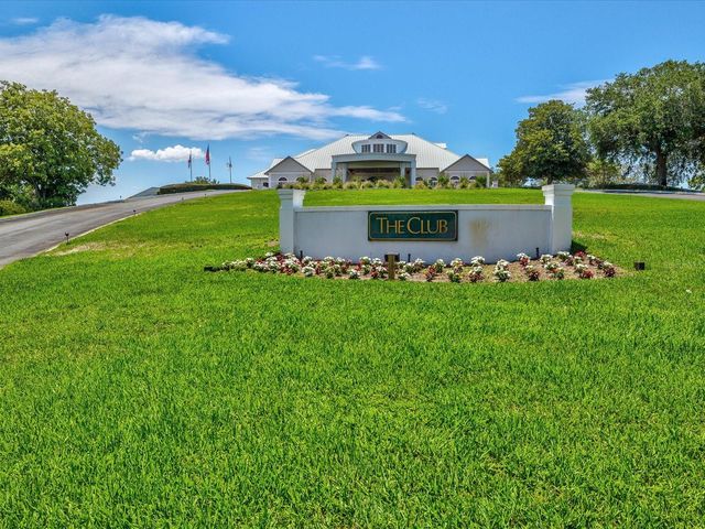 10187 HOLLY BERRY DRIVE, Weeki Wachee, FL 34613