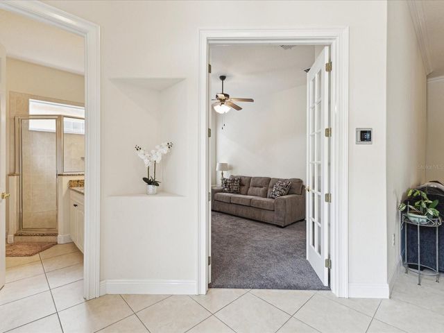 10187 HOLLY BERRY DRIVE, Weeki Wachee, FL 34613