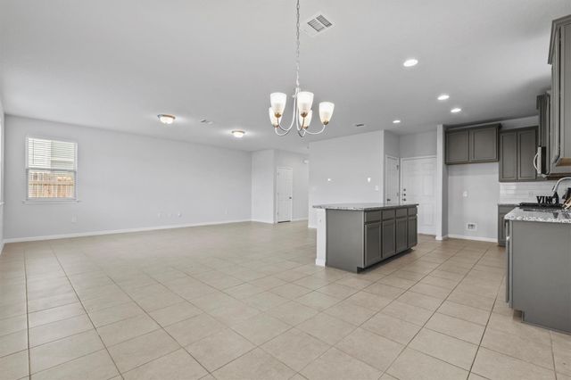 520 Betty Ann WAY, Leander, TX 78641