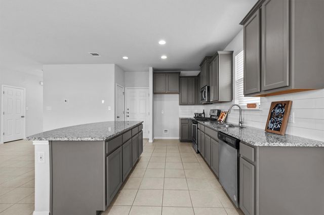 520 Betty Ann WAY, Leander, TX 78641