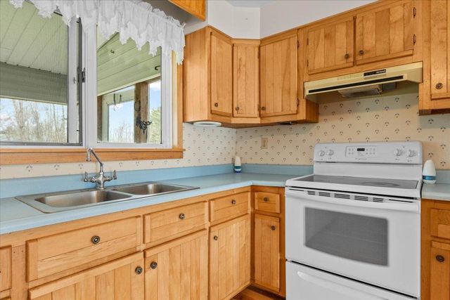 55 Dewing Road, Franklin, VT 05457