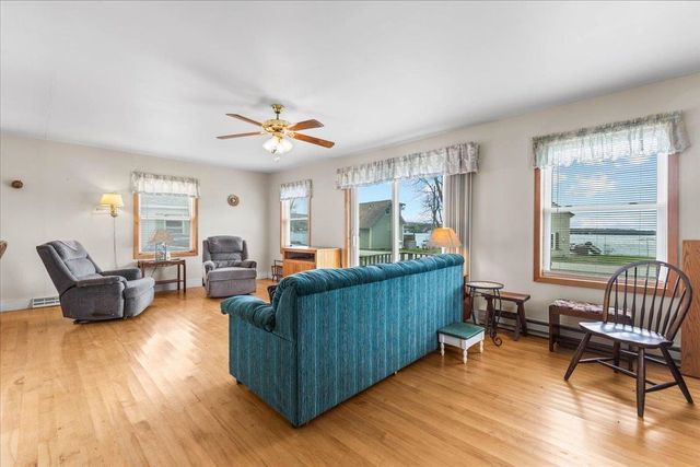 55 Dewing Road, Franklin, VT 05457