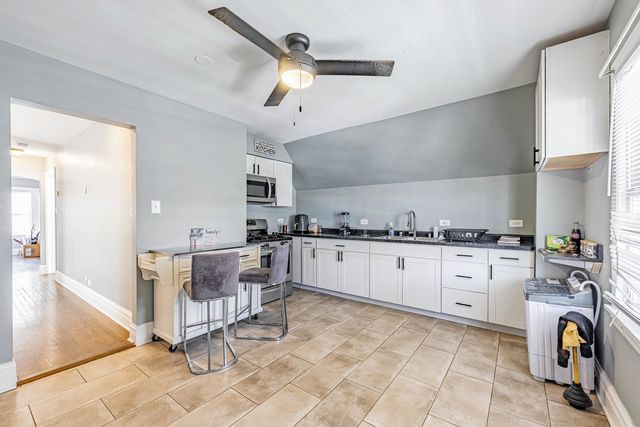 10044 S La Salle Street, Chicago, IL 60628