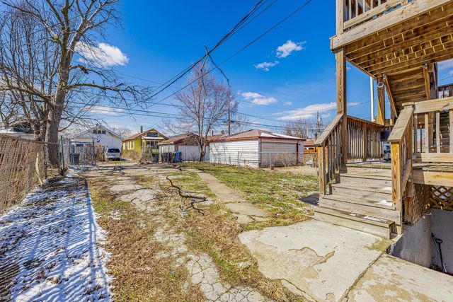 10044 S La Salle Street, Chicago, IL 60628