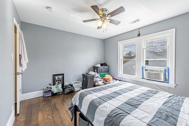 10044 S La Salle Street, Chicago, IL 60628