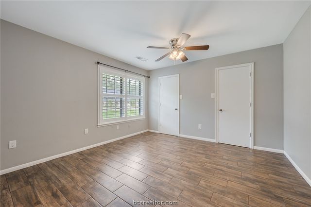 2505 Willow Bend Drive, Bryan, TX 77802