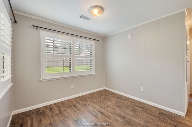 2505 Willow Bend Drive, Bryan, TX 77802
