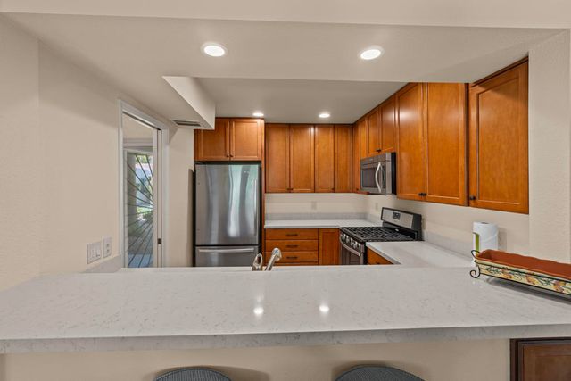 1865 N ViA Miraleste 1814, Palm Springs, CA 92262