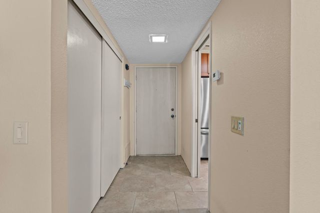 1865 N ViA Miraleste 1814, Palm Springs, CA 92262