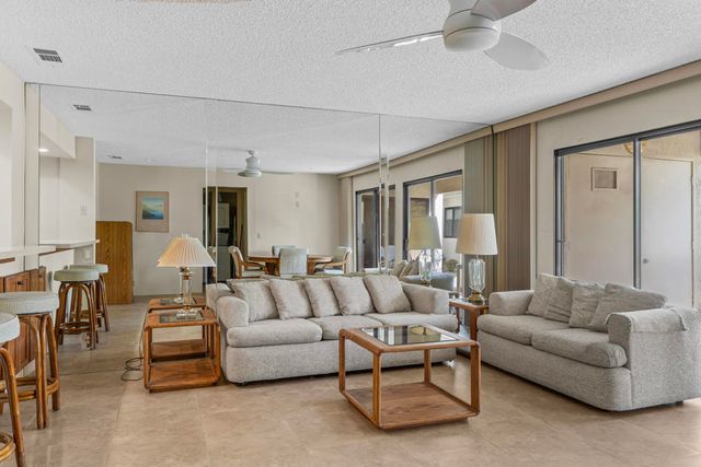 1865 N ViA Miraleste 1814, Palm Springs, CA 92262