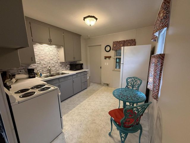 424 E Carroll Street, Portage, WI 53901