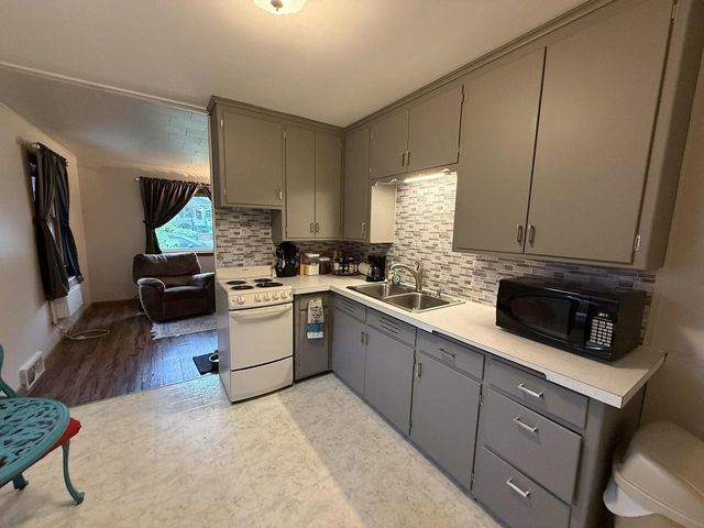 424 E Carroll Street, Portage, WI 53901