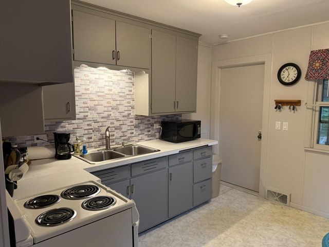424 E Carroll Street, Portage, WI 53901