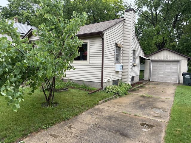 424 E Carroll Street, Portage, WI 53901