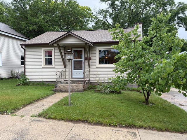 424 E Carroll Street, Portage, WI 53901
